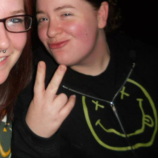 Kristen Ayers Photo 29