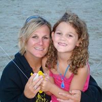 Elizabeth Mills Photo 17