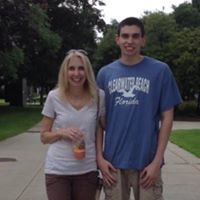 Suzanne Romero Photo 14