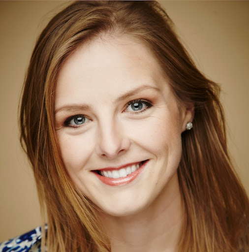 Samantha Robinson Photo 19