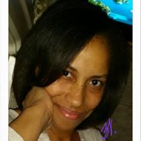 Lindsay Harris Photo 12