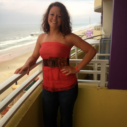 Lana Johnson Photo 12