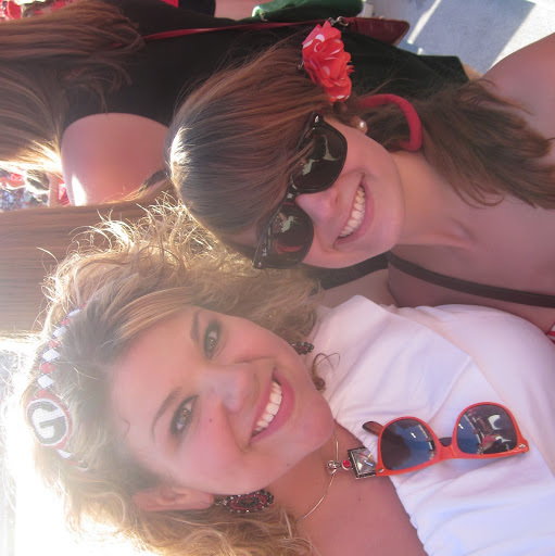 Sarah Harrison Photo 49