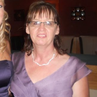 Debra Farrell Photo 27