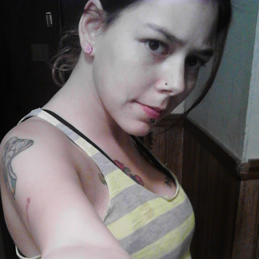 Anna Anthony Photo 24