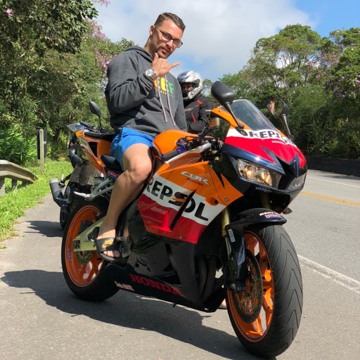 Erik Duarte Photo 10