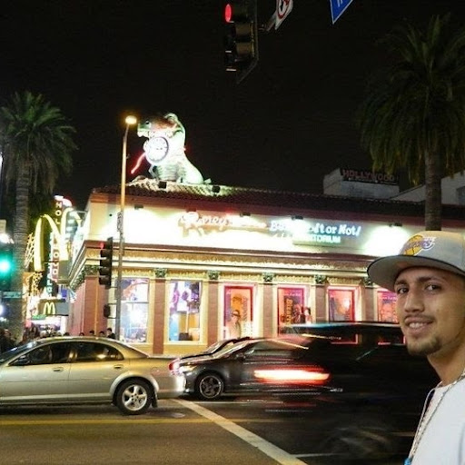 Erick Angulo Photo 5