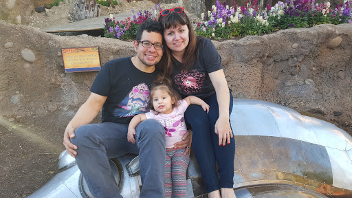 Roberto Flores Photo 12