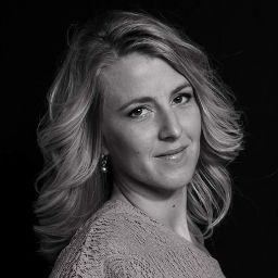 Judith Winters Photo 27