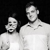 Jonathan Moore Photo 31