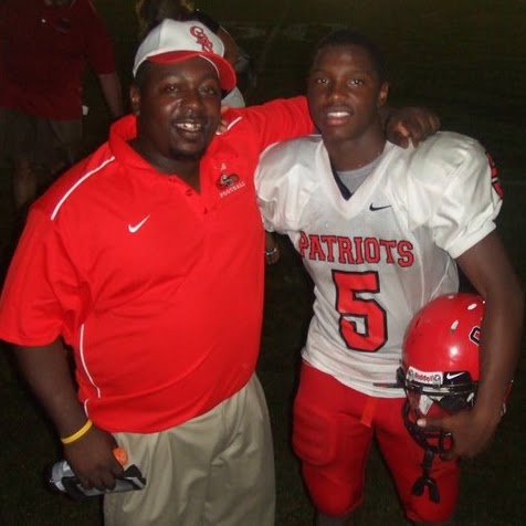 Dee Brown Photo 23 Dee Brown Photo 23