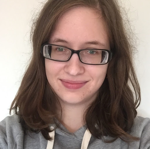 Laura Gibbons Photo 37