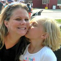 Tracy Schilling Photo 11