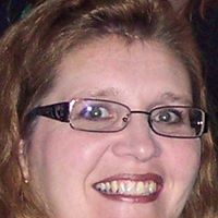 Kellie Skinner Photo 18