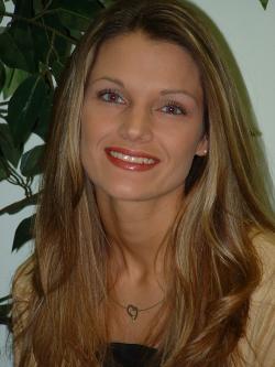 Amanda Fisher Photo 5
