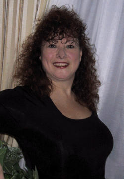 Joann Graves Photo 3