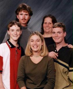 Paula Brewer Photo 23