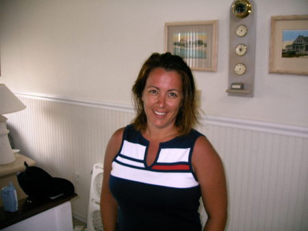 Michelle Leonard Photo 22