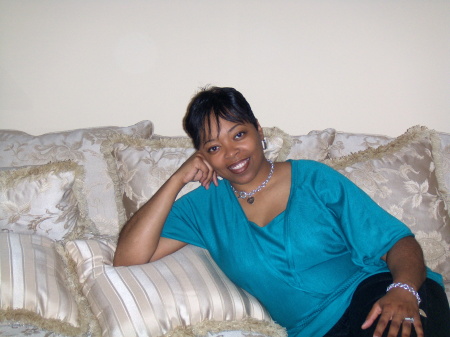 Andrea Matthews Photo 26