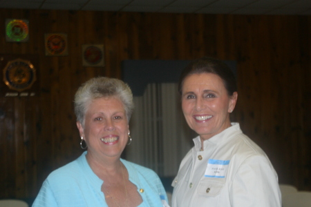 Elaine Lowe Photo 16