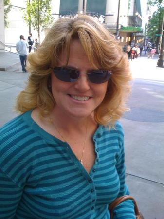Elizabeth Howland Photo 21