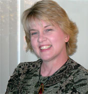 Diana Cramer Photo 13