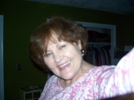 Vickie Webb Photo 26