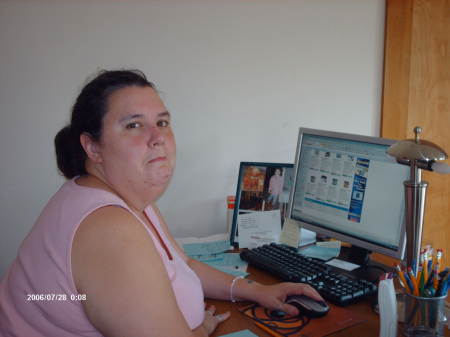 Michelle Ely Photo 14