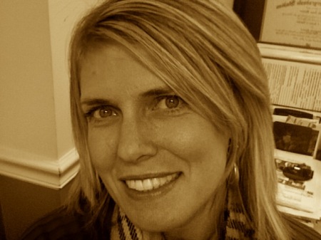 Annie Graves Photo 26