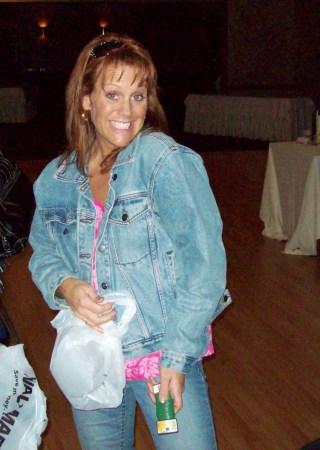 Holly Swift Photo 18