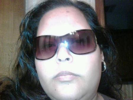 Anita Flores Photo 15