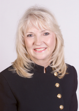 Evelyn Allen Photo 21