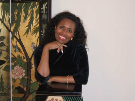 Vivian Hall Photo 20