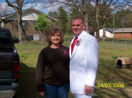 Angela Townsel Photo 3