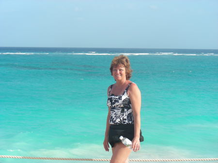 Cheryl Barker Photo 34