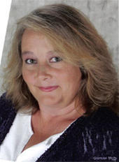 Kelly White Photo 39