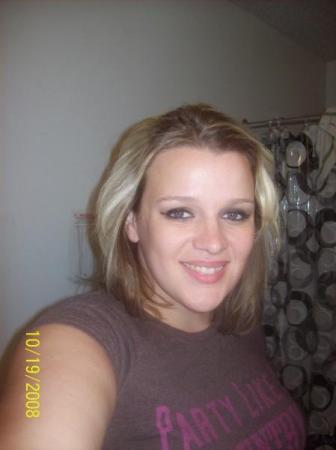 Brandi Barton Photo 8