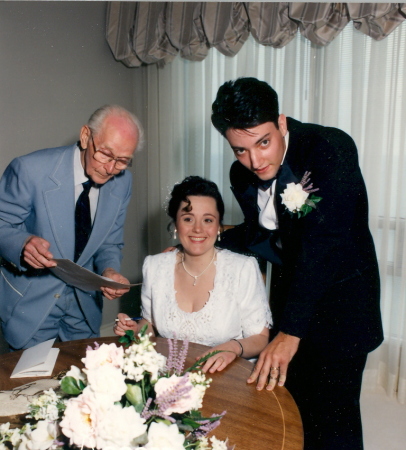 Linda Caldwell Photo 33
