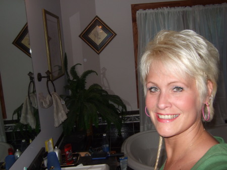 Janis Hughes Photo 24
