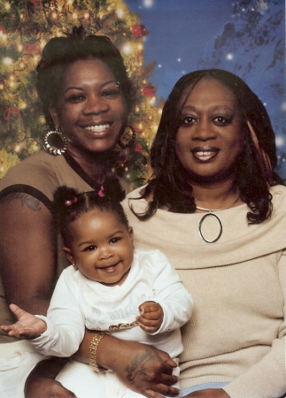 Paula Hill Photo 12