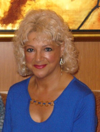 Suzanne Michael Photo 1