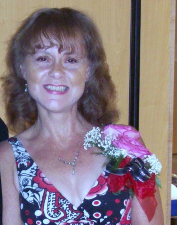 Tina Barnett Photo 30