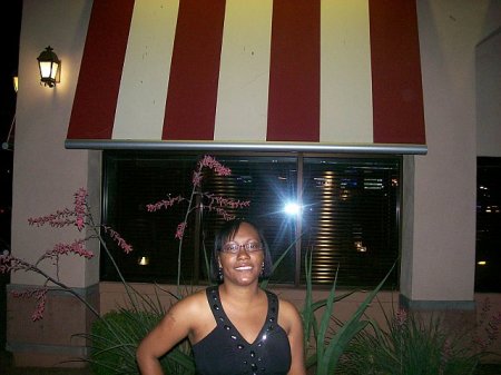 Latasha Williams Photo 37