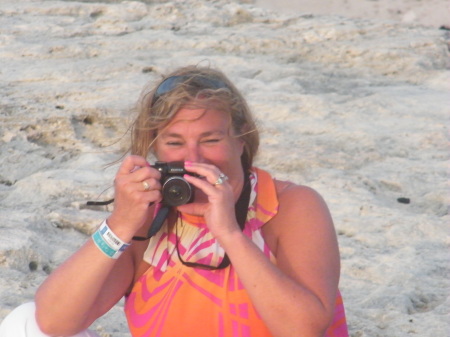 Deborah Girvan Photo 7