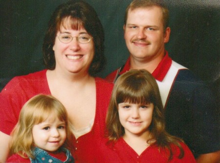 Stephanie Phelps Photo 33