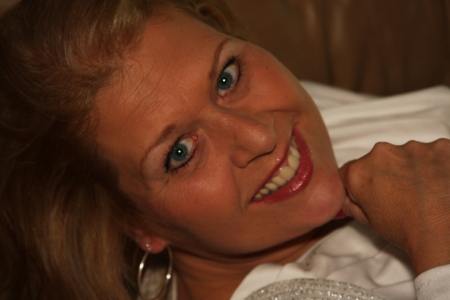 Agnes Barnes Photo 13