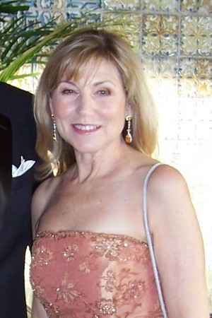 Roberta Black Photo 23