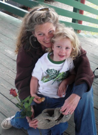 Catherine Hendrix Photo 13