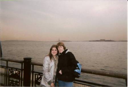 Elizabeth Jones Photo 6