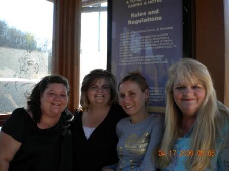 Darlene Jones Photo 32
